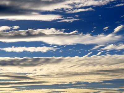 Cloud contrail clear photo