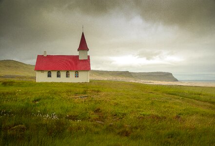 Breidavik church cliff photo