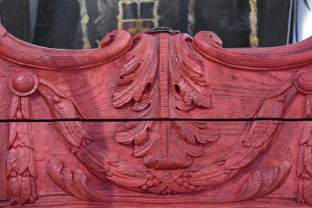Carving art ancient