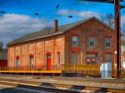 Building architecture tracks