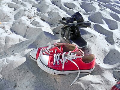 Sand shoe footprint convers photo