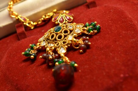 Accessory art brilliant