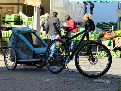 Market shopping drive photo