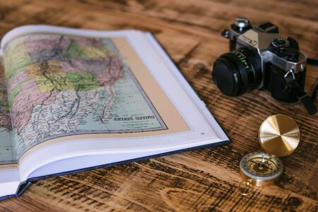 Aperture book camera