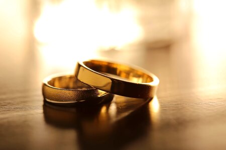 Close-Up wedding ring golden glow photo