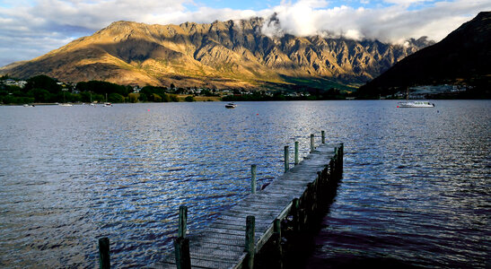 Lake Wakatipu New Zealand photo