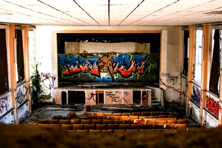 Demonstration stage abandoned