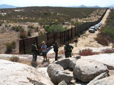 Border line people