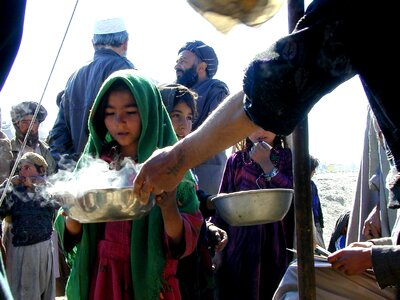 Afghanistan food girl photo