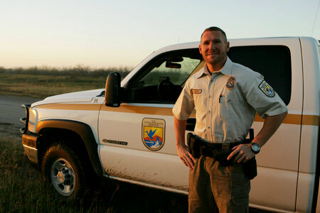 Service employee at Laguna Atascosa National Wildlife Refuge photo