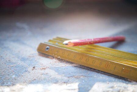 Desk dust pencil