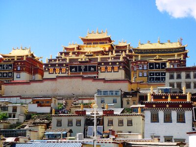 Traditional landmark buddhism