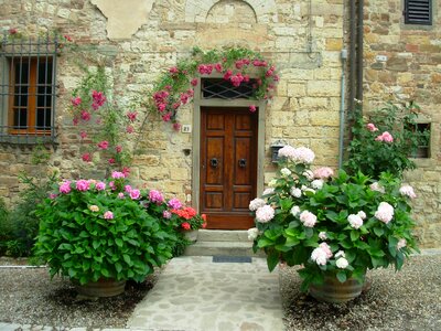 Door port building