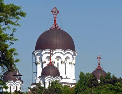Architecture cross exterior