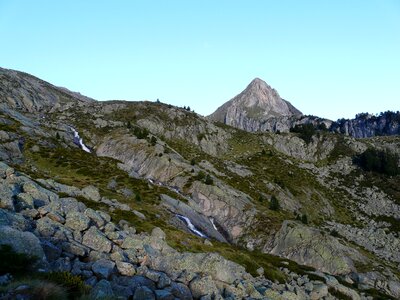 Refugio de la renclusa alpine summit photo