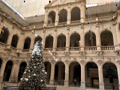 Building christmas tree decoration