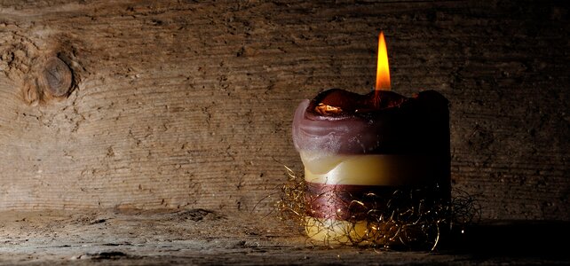 Candle wood light
