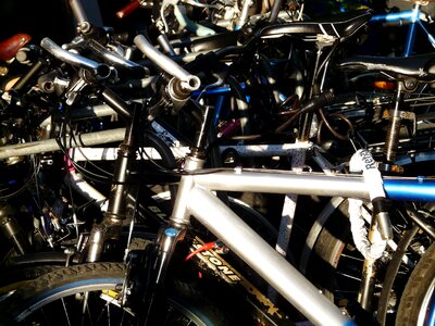 Cycling handlebars frame