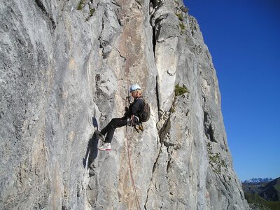Climb mountaineer ropes