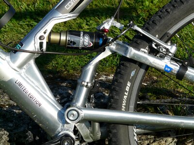 Wheel drive suspension