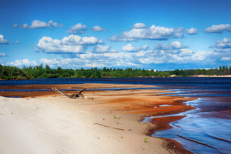 river scene photo