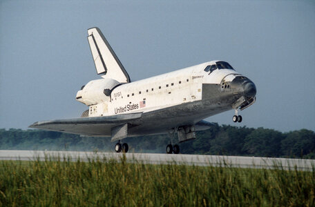 Space Shuttle Discovery STS-70 photo