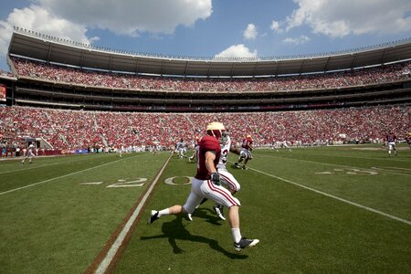 Running wideout ball photo