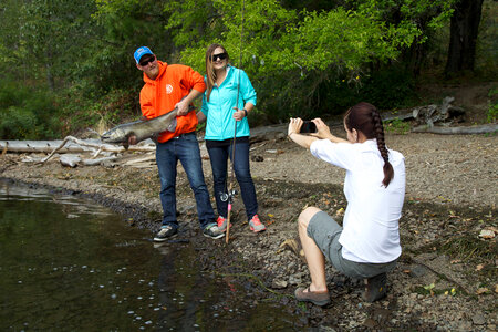 Photographer captures anglers with their fresh catch-2