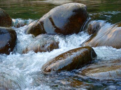 Waters stone flow photo