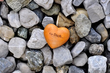 Saying motto stones