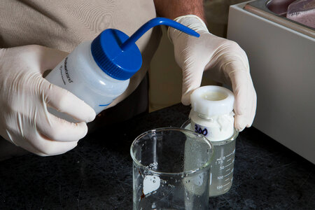FWS biologist propagates freshwater mussels in a labratory-2