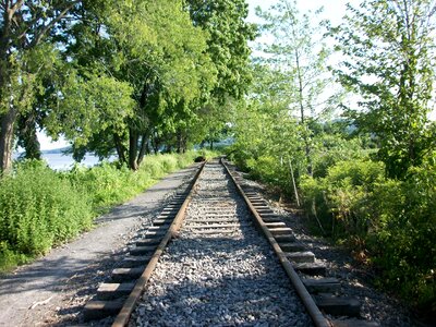 Transport travel track