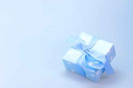 Loop christmas packaging