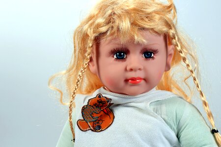 Plastic play toys