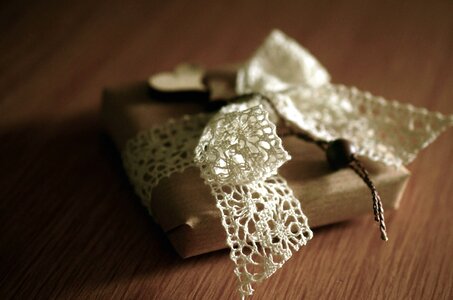 Gift hook packing