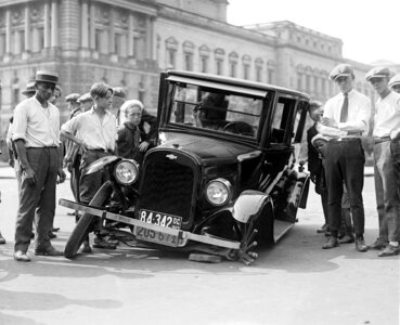Car wreck usa 1923 photo