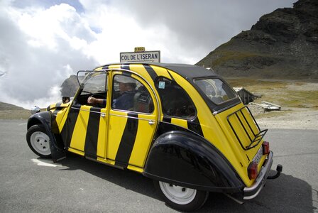 Citroen 2cv old car