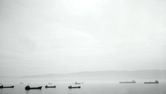 Ships in the sea photo
