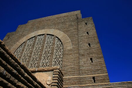 Architecture commemoration pioneers