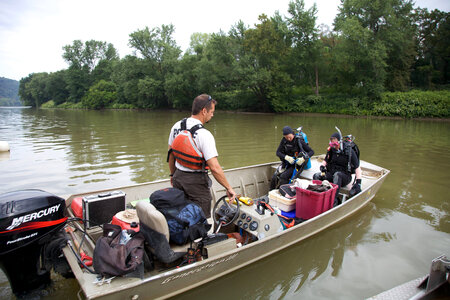 Service boat and scuba divers