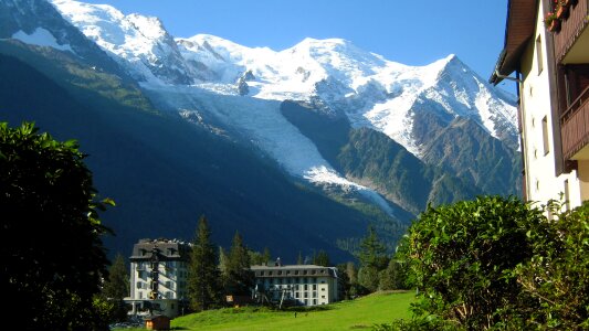 Mont Blanc massif photo