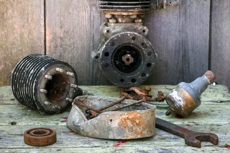 Old engine spanner cylinder head photo