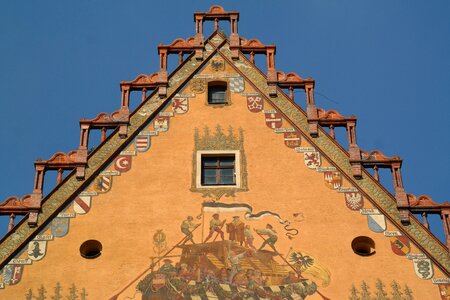 Facade painting ulmer hall