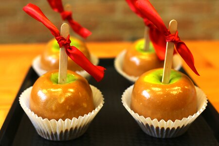 Store food dessert