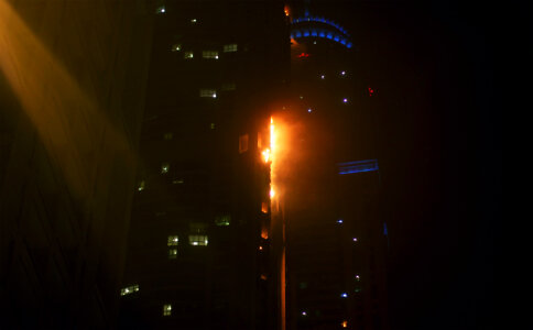 4 Fire in the torch building in dubai photo