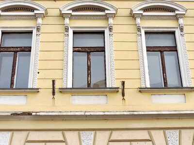 Baroque building window photo