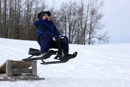 People fun sledding