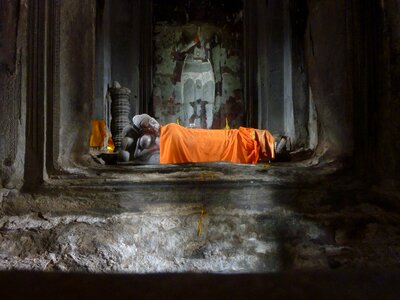 Temple buddha altar photo