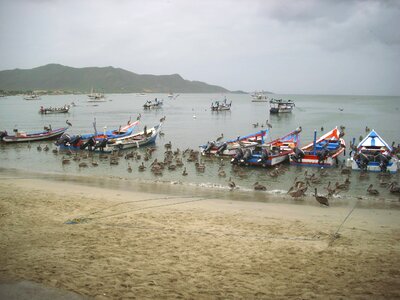 Beach boat cloud photo