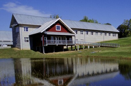 Array barn cabin